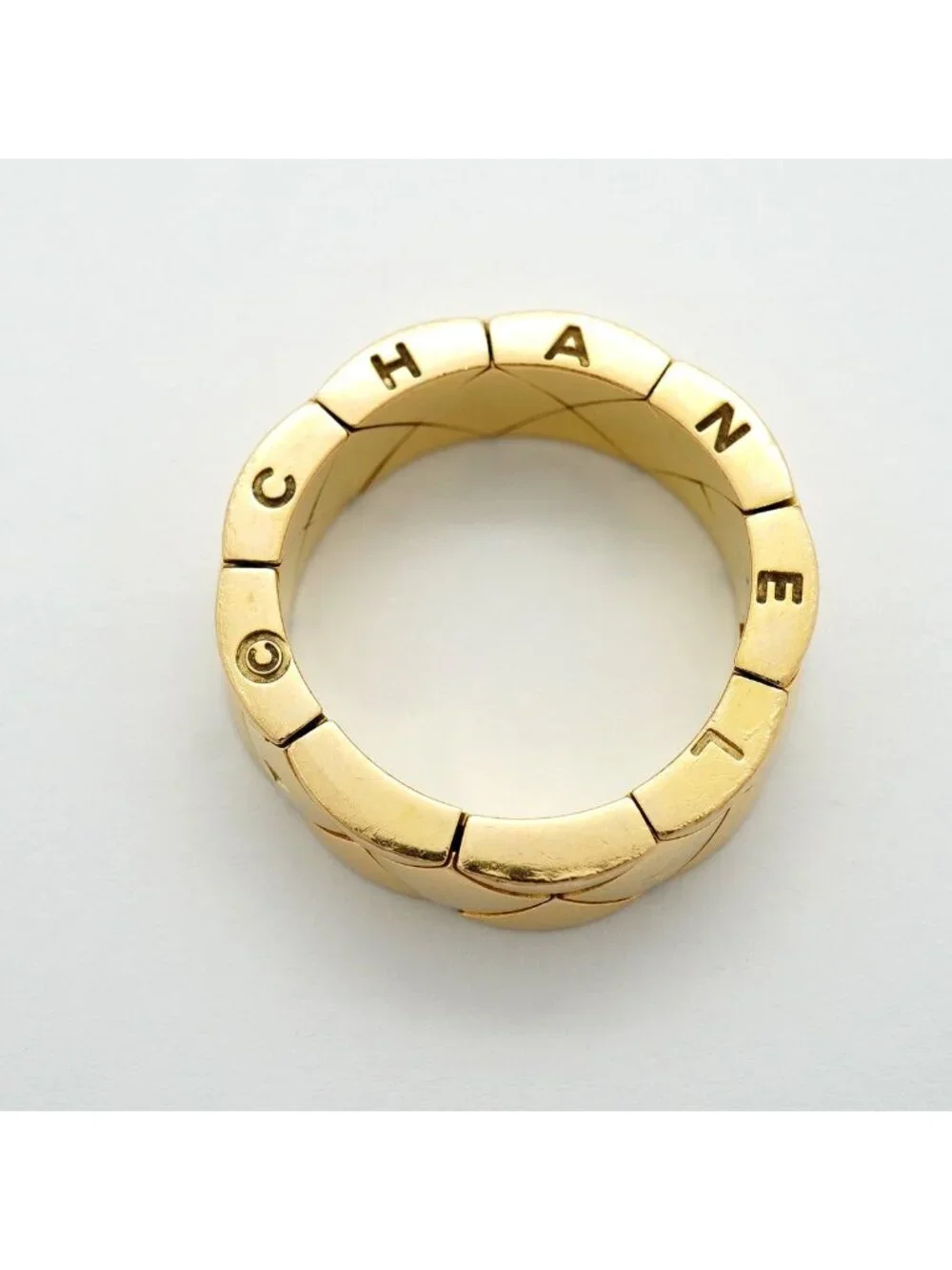 Chanel Ring Quilted 18K Yellow Gold